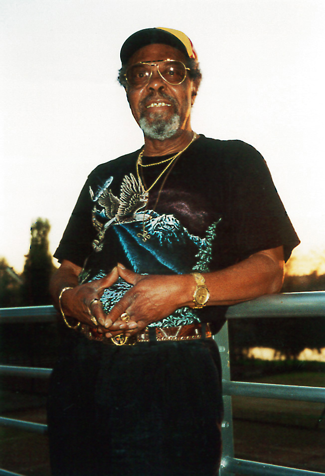 Lloyd Knibb at sunset down by the river side, in front of the Le Bikini, Toulouse 1996