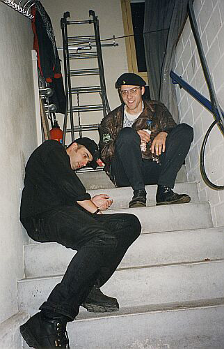 Backstage with two bassists, Jeff Lucas and René Frey, Freizeitanlage, Münchenbuchsee 1996
