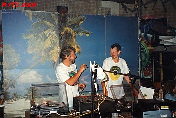 NoF-NoF & Ras Claude with Doctor Bird t-shirt, Case à chocs, Neuchâtel august 1992